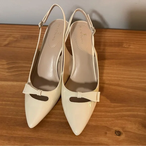 Bandolino ivory slingbacks - Picture 4 of 9